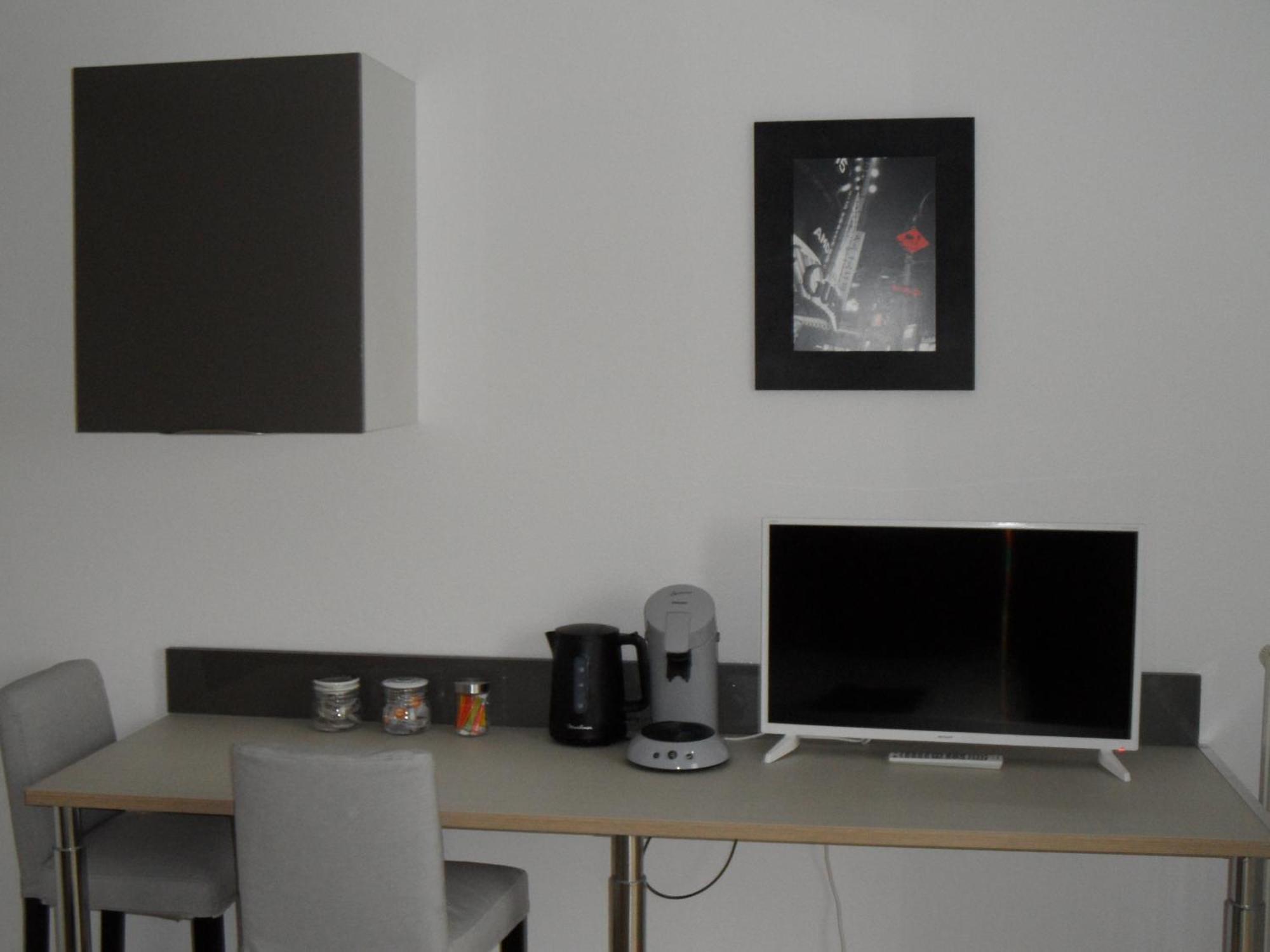# Studio Bon Emplacement Avec Parking # 이작크 외부 사진